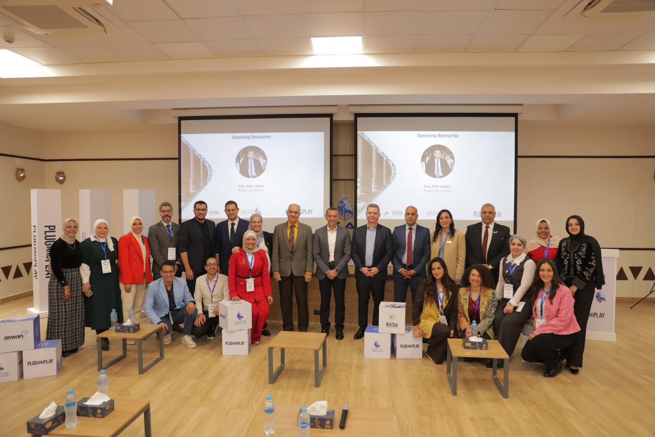 Group photo of ITIDA Aswan Bootcamp Series closing event featuring Ahmed El-Zaher, Amr Lashin, Karima El Hakim, and startup foun
